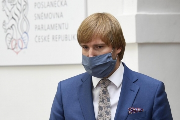 PŘEHLEDNĚ: Nová nařízení proti covidu