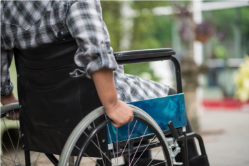 Nabídka pomoci spolků osob se zdravotním postižením lidem se zdravotním postižením přicházejícím