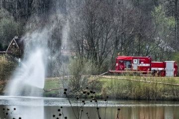 Kraj omezil vstup k místu havárie u Hustopečí. Zasahující složky potřebují klid na práci